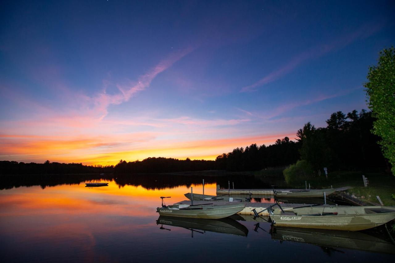 The Rockwell Lake Lodge Luther Luaran gambar
